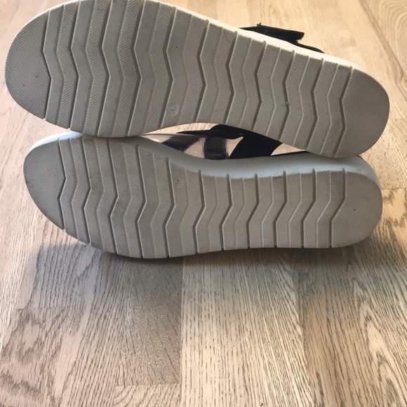 STEVEN by Steve Madden Sandal in Black Size 8.5 - Picture 7 of 13